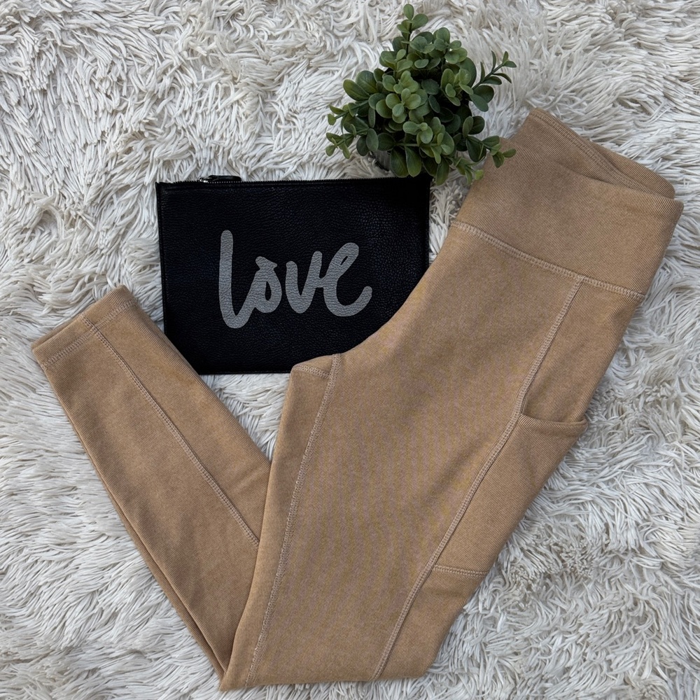 Women's High-Waist Pocket Leggings in Mustard